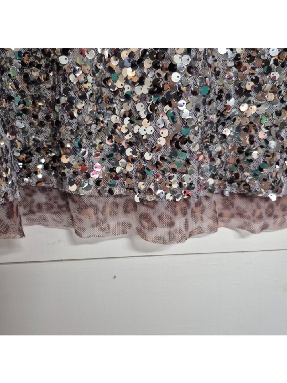 Chicos Silver Sequin Tank Top With Leopard Print Collar Womens Size 0 Sparkly Pa - Picture 6 of 6